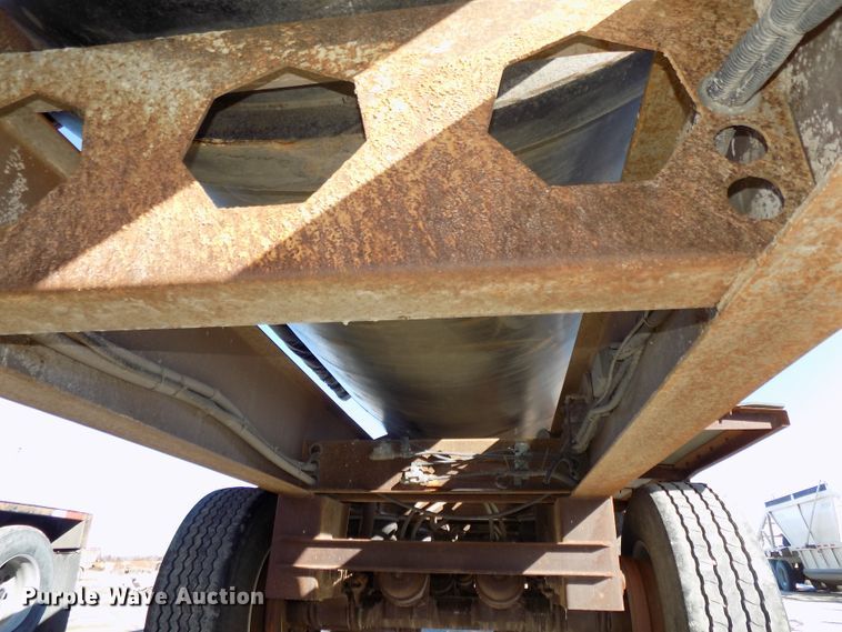 image for item DG2521 2017 Puma TD2350 side dump trailer