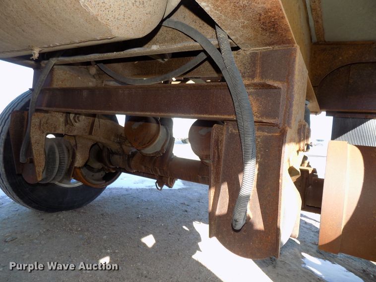 image for item DG2521 2017 Puma TD2350 side dump trailer