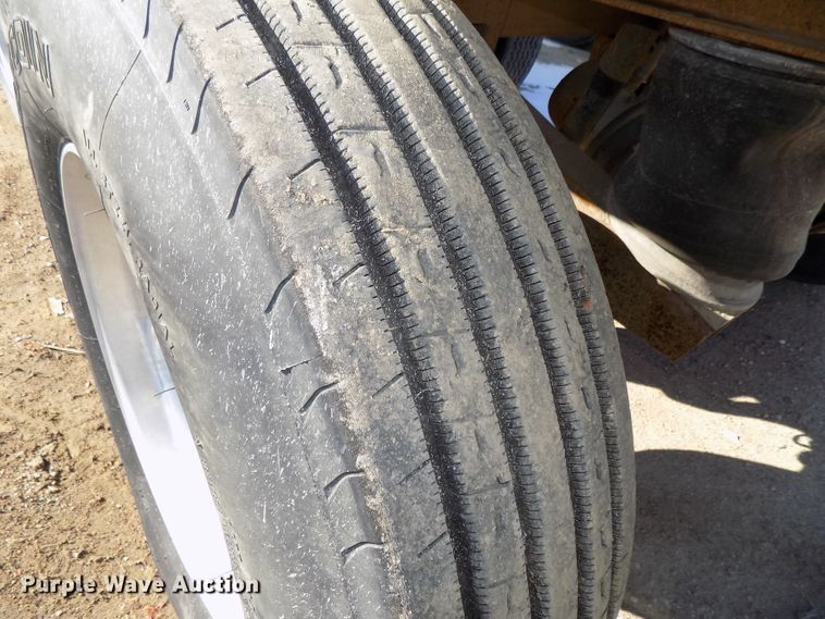 image for item DG2521 2017 Puma TD2350 side dump trailer