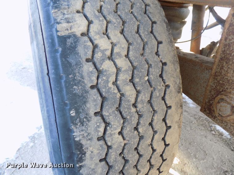 image for item DG2521 2017 Puma TD2350 side dump trailer