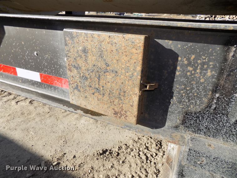 image for item DG2522 2017 Puma side dump trailer