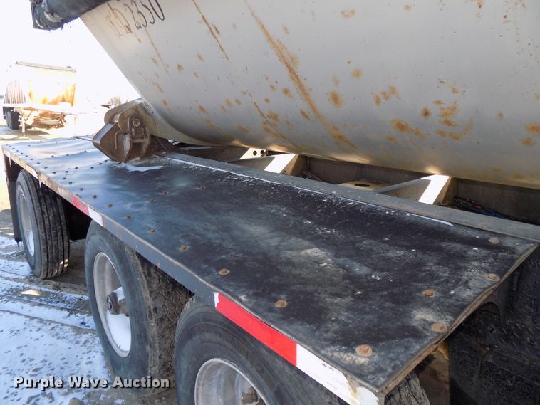 image for item DG2522 2017 Puma side dump trailer