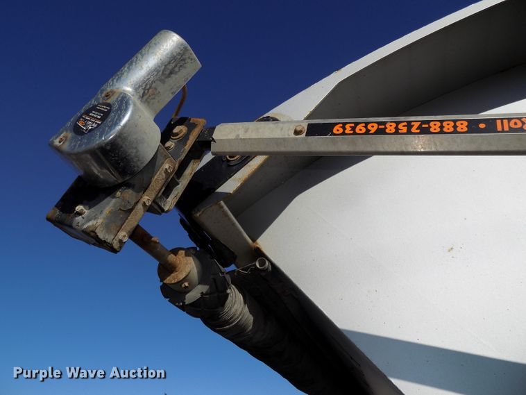 image for item DG2522 2017 Puma side dump trailer