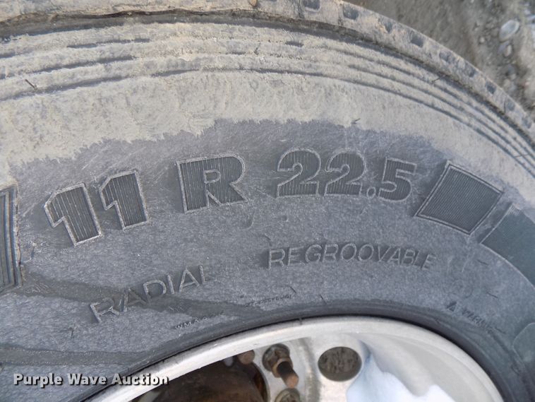 image for item DG2522 2017 Puma side dump trailer