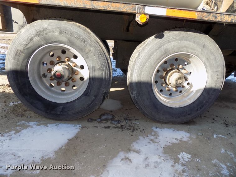 image for item DG2522 2017 Puma side dump trailer