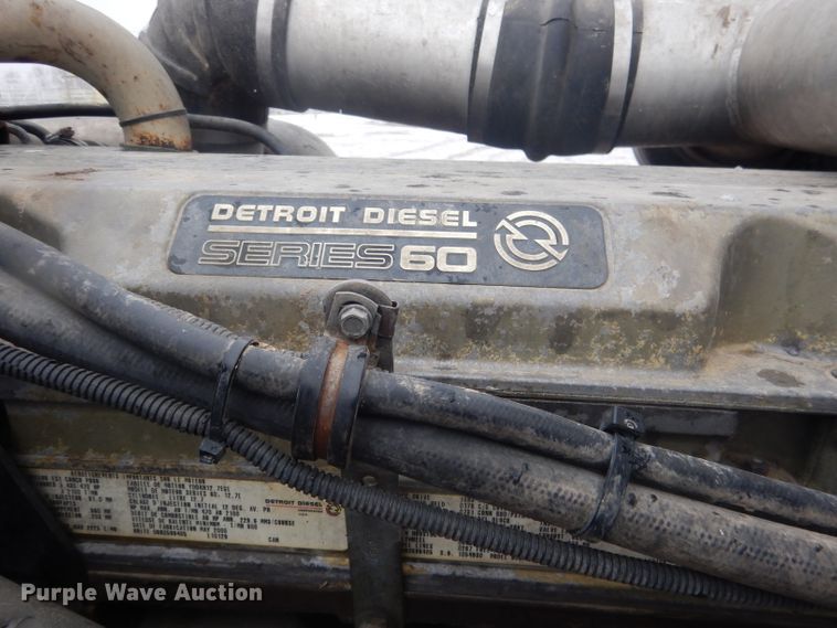 image for item DG5928 2001 Peterbilt 379 semi truck