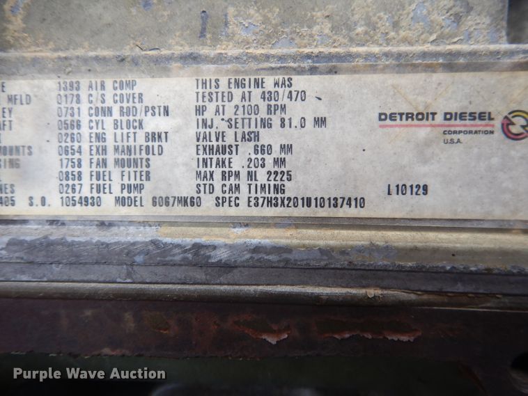 image for item DG5928 2001 Peterbilt 379 semi truck