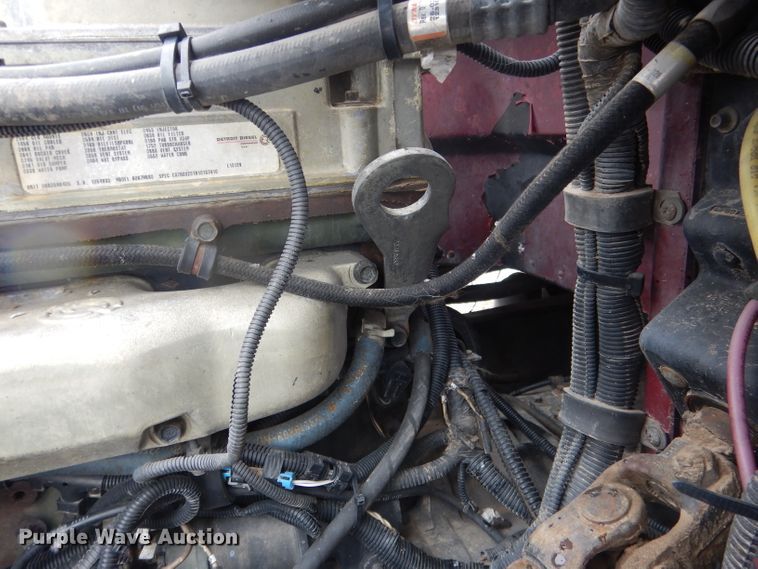 image for item DG5928 2001 Peterbilt 379 semi truck