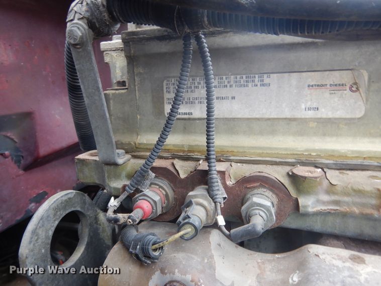 image for item DG5928 2001 Peterbilt 379 semi truck