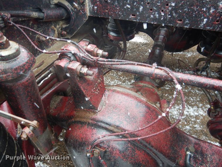 image for item DG5928 2001 Peterbilt 379 semi truck