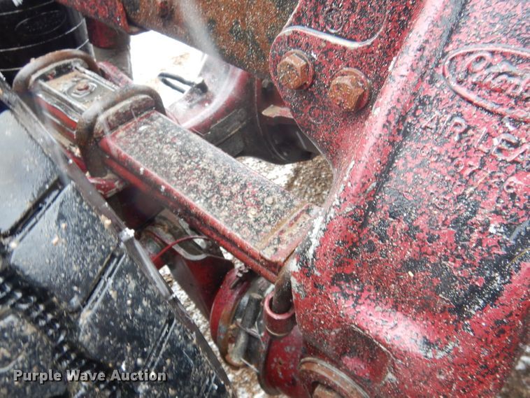 image for item DG5928 2001 Peterbilt 379 semi truck