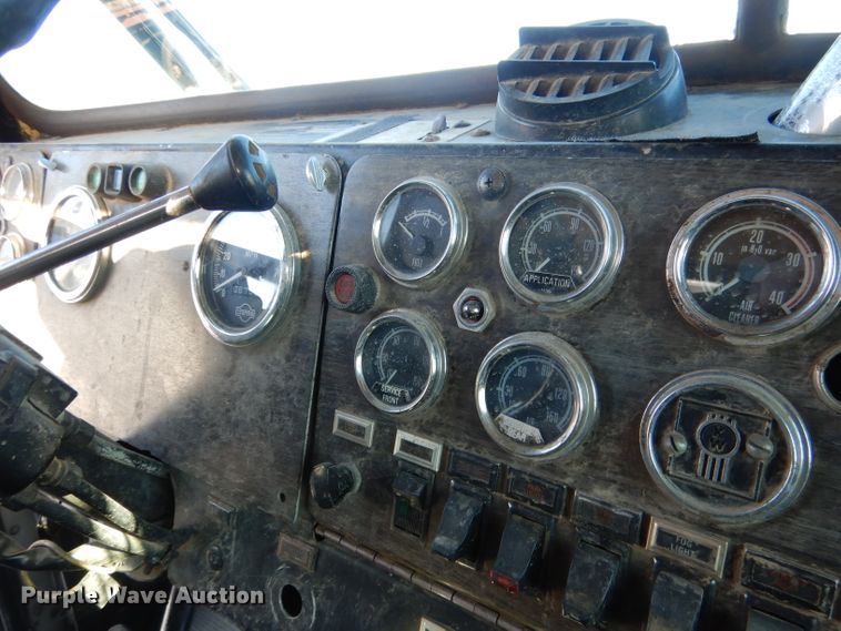 image for item DG5935 1980 Kenworth W900A semi truck