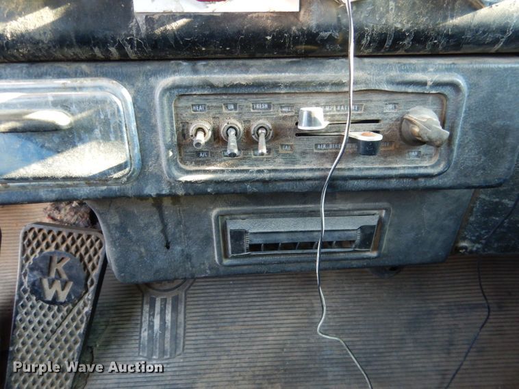 image for item DG5935 1980 Kenworth W900A semi truck