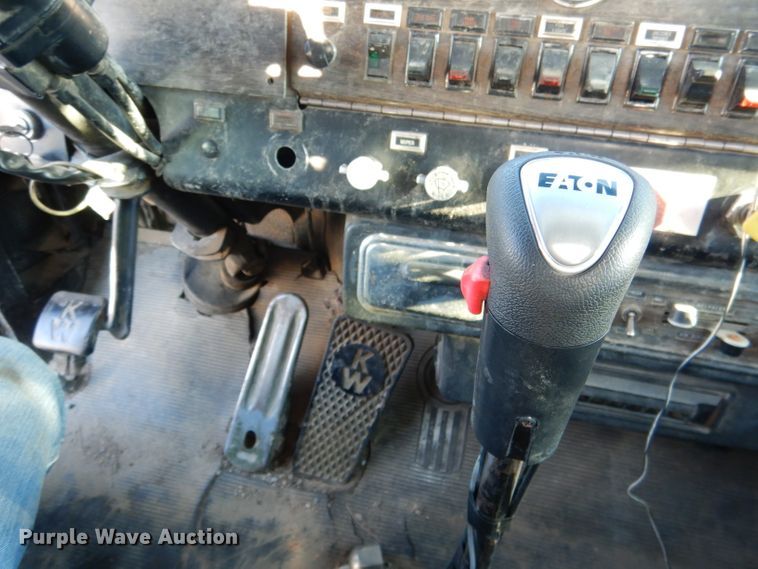 image for item DG5935 1980 Kenworth W900A semi truck