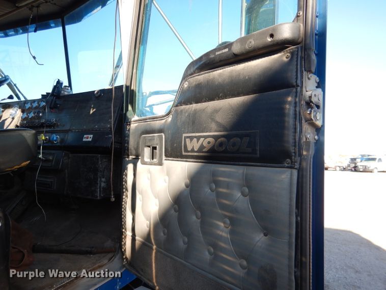 image for item DG5935 1980 Kenworth W900A semi truck