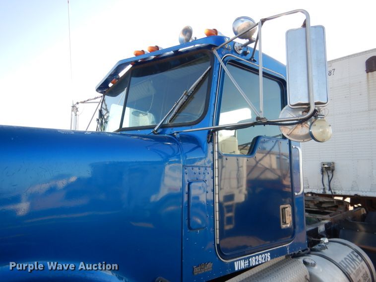 image for item DG5935 1980 Kenworth W900A semi truck