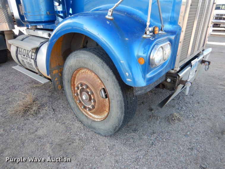 image for item DG5935 1980 Kenworth W900A semi truck