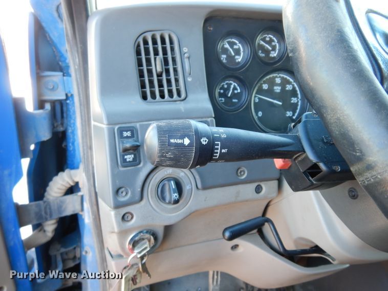 image for item DG6295 2007 Sterling LT9500 semi truck