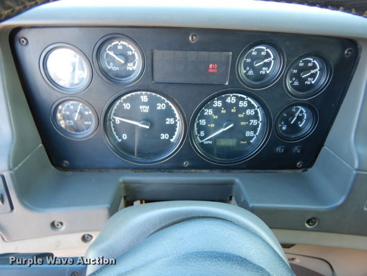 image for item DG6295 2007 Sterling LT9500 semi truck