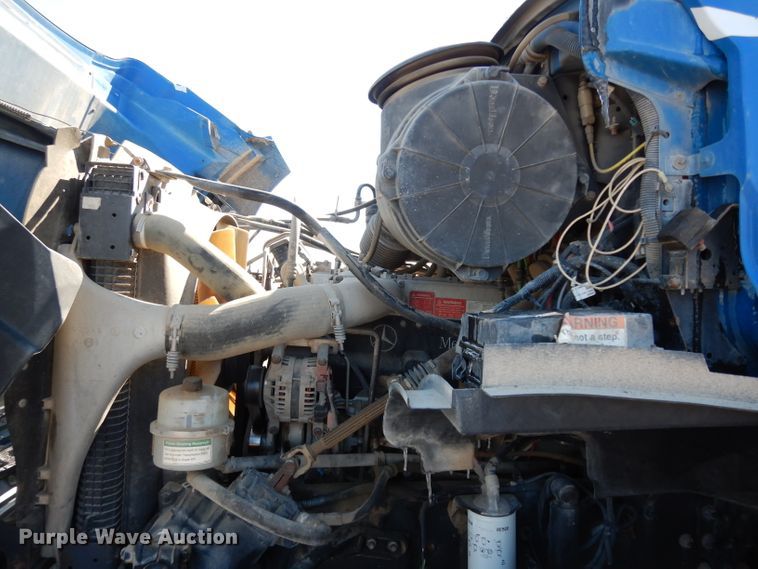 image for item DG6295 2007 Sterling LT9500 semi truck