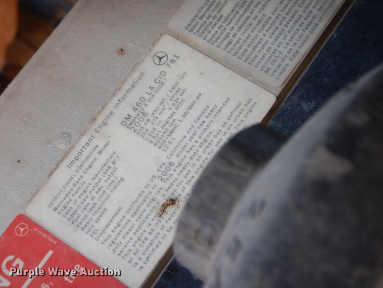 image for item DG6295 2007 Sterling LT9500 semi truck