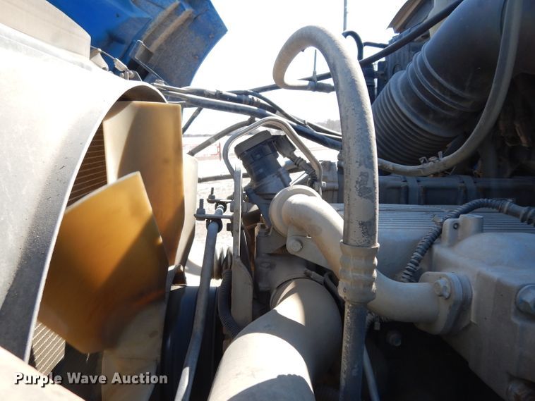 image for item DG6295 2007 Sterling LT9500 semi truck