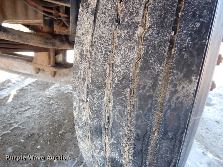 image for item DG6295 2007 Sterling LT9500 semi truck