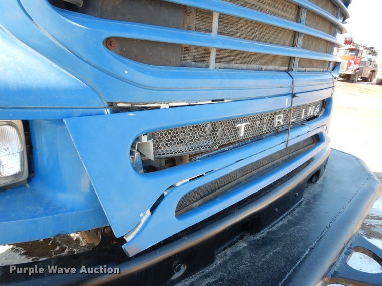 image for item DG6295 2007 Sterling LT9500 semi truck