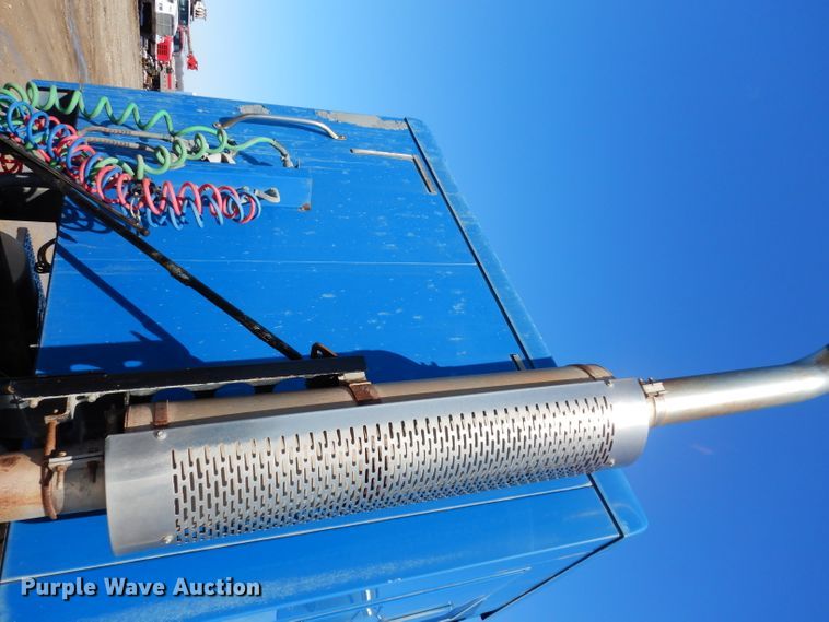 image for item DG6295 2007 Sterling LT9500 semi truck