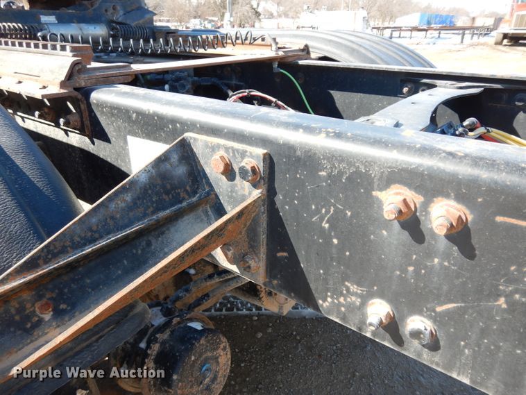 image for item DG6295 2007 Sterling LT9500 semi truck