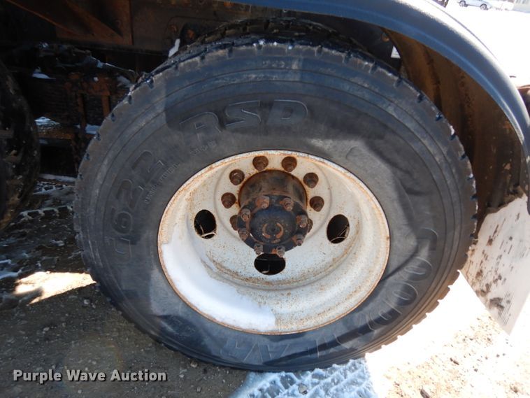 image for item DG6295 2007 Sterling LT9500 semi truck