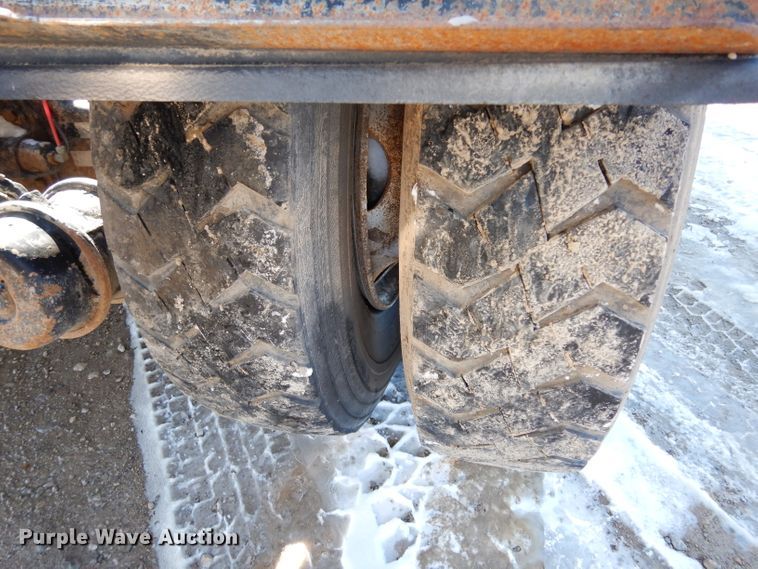 image for item DG6295 2007 Sterling LT9500 semi truck