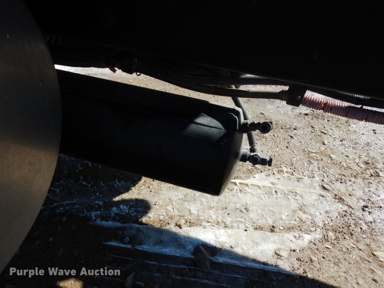 image for item DG6295 2007 Sterling LT9500 semi truck