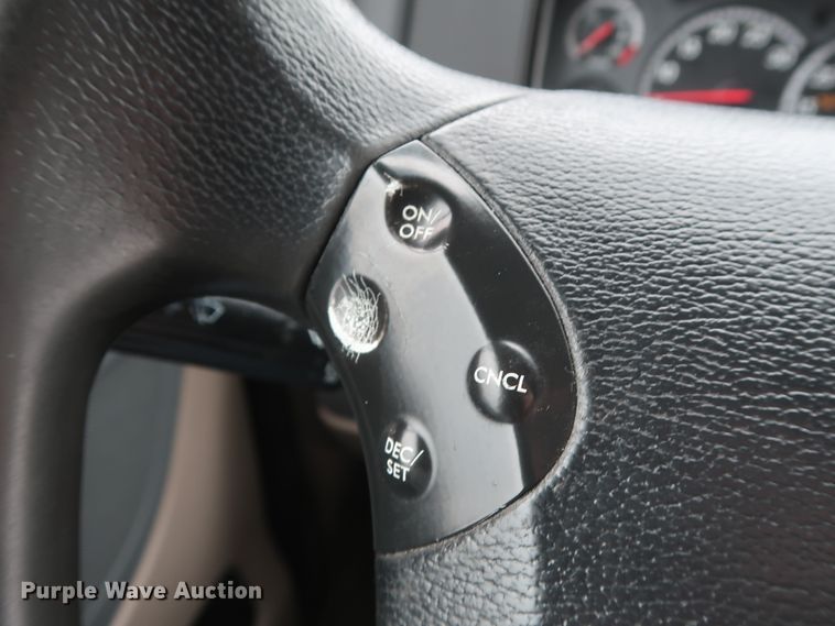 image for item DH0840 2014 Freightliner Cascadia 125 semi truck