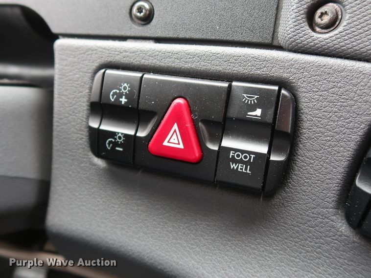 image for item DH0840 2014 Freightliner Cascadia 125 semi truck