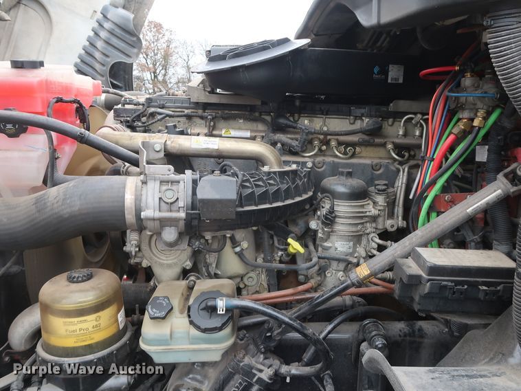 image for item DH0840 2014 Freightliner Cascadia 125 semi truck