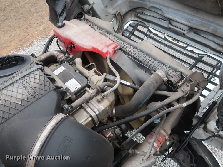 image for item DH0840 2014 Freightliner Cascadia 125 semi truck