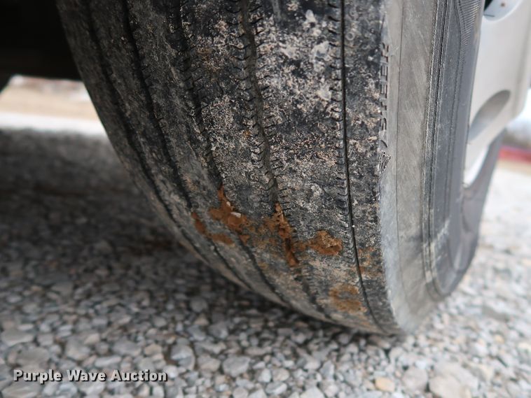 image for item DH0840 2014 Freightliner Cascadia 125 semi truck