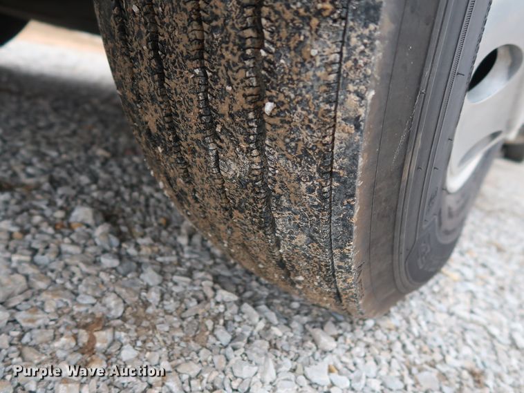 image for item DH0840 2014 Freightliner Cascadia 125 semi truck