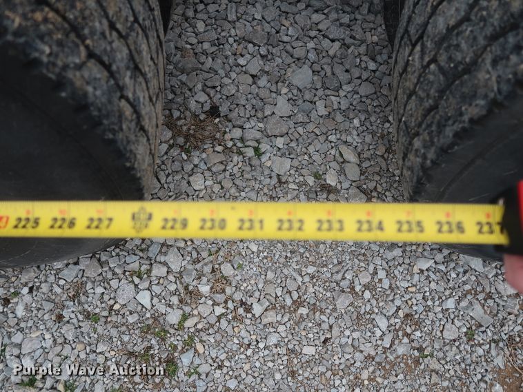 image for item DH0840 2014 Freightliner Cascadia 125 semi truck