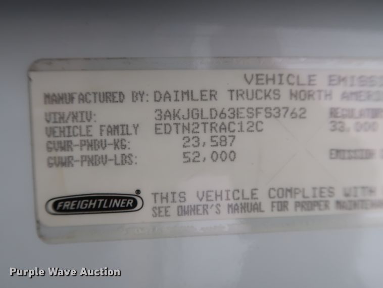 image for item DH0840 2014 Freightliner Cascadia 125 semi truck
