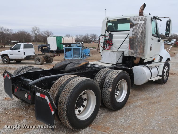 image for item DH0842 2009 International ProStar Premium semi truck