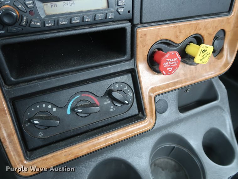 image for item DH0842 2009 International ProStar Premium semi truck