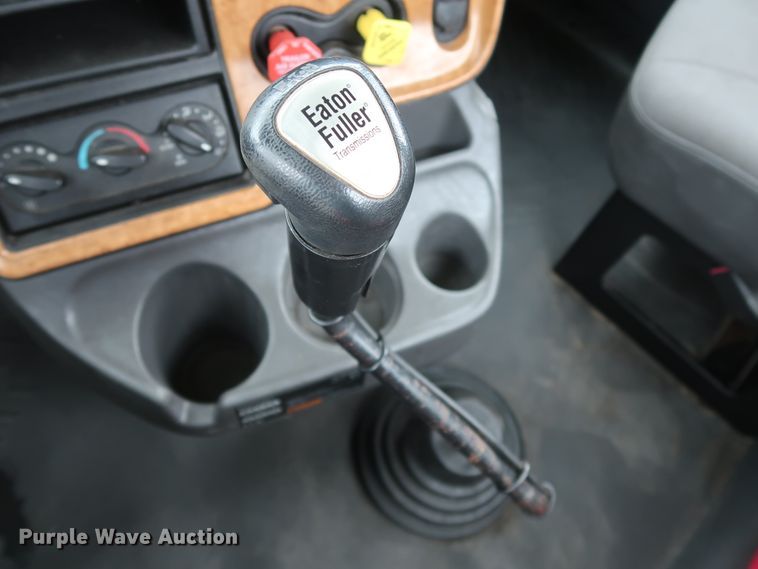 image for item DH0842 2009 International ProStar Premium semi truck