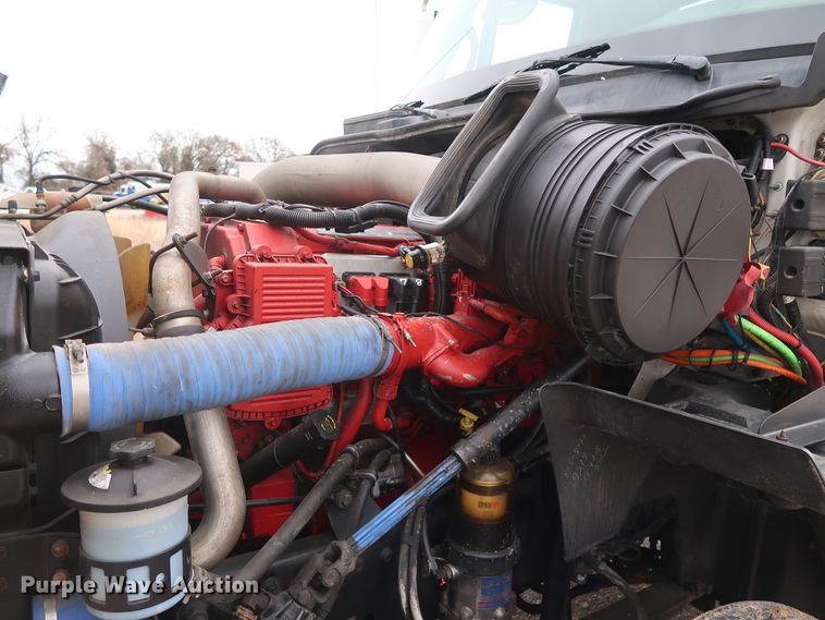 image for item DH0842 2009 International ProStar Premium semi truck