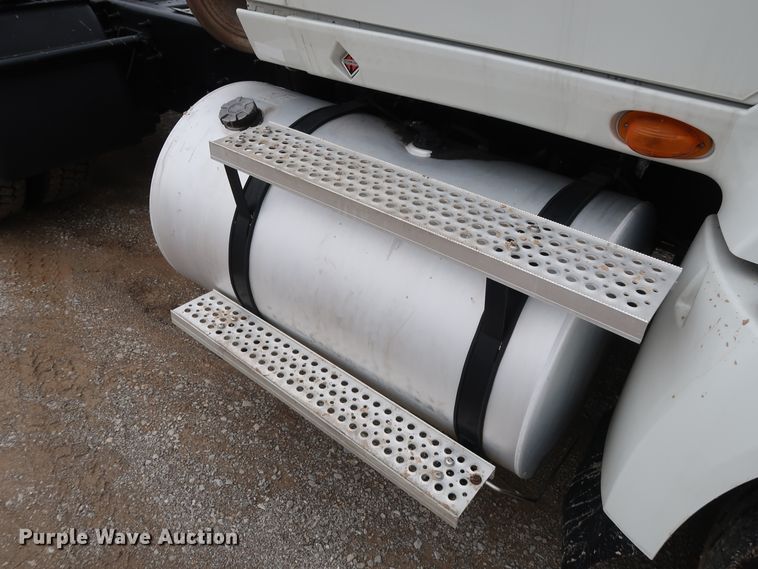 image for item DH0842 2009 International ProStar Premium semi truck