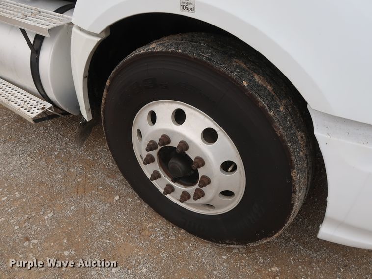 image for item DH0842 2009 International ProStar Premium semi truck