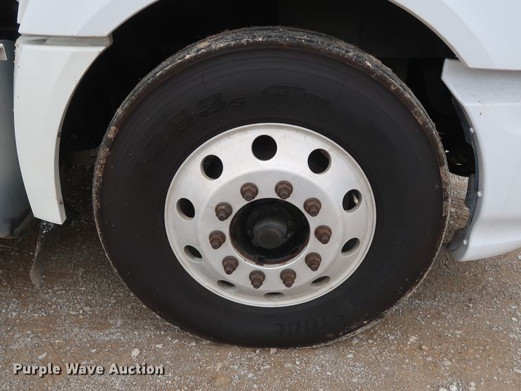 image for item DH0842 2009 International ProStar Premium semi truck