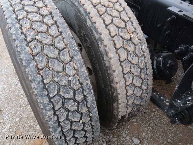 image for item DH0842 2009 International ProStar Premium semi truck