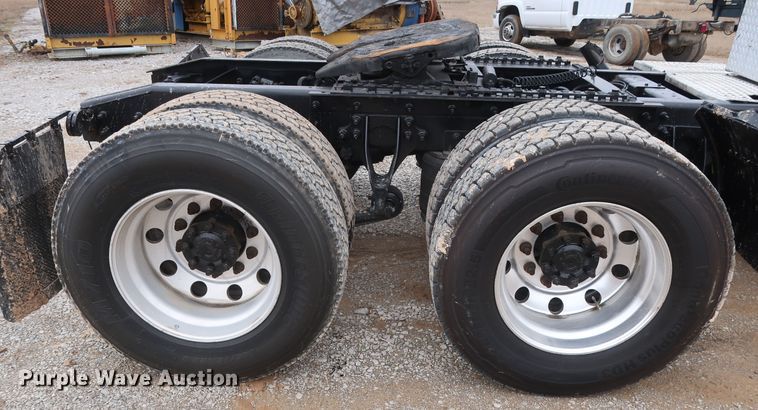 image for item DH0842 2009 International ProStar Premium semi truck